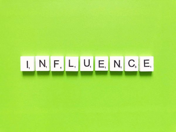 les tactiques de marketing d'influence pour accroître votre notoriété